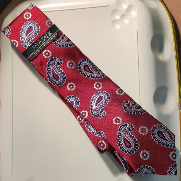 New Arrivals - Men New w/tag Silk handmade tie Joseph A Bank